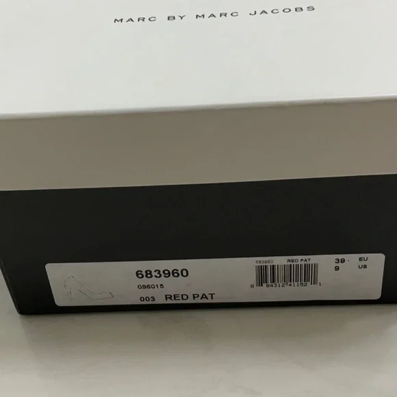 EUC Marc Jacobs Red leather peep toe pumps Italy - Picture 8 of 11